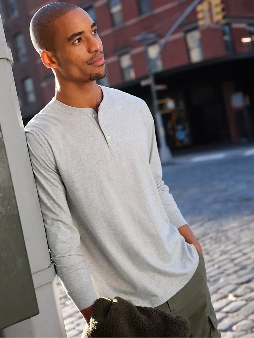 Lands end men’s Henley long sleeve top